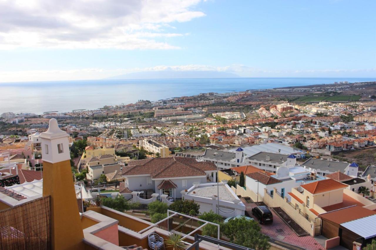 Holiday Home With A Serene Ocean And Mountain View Costa Adeje  Extérieur photo